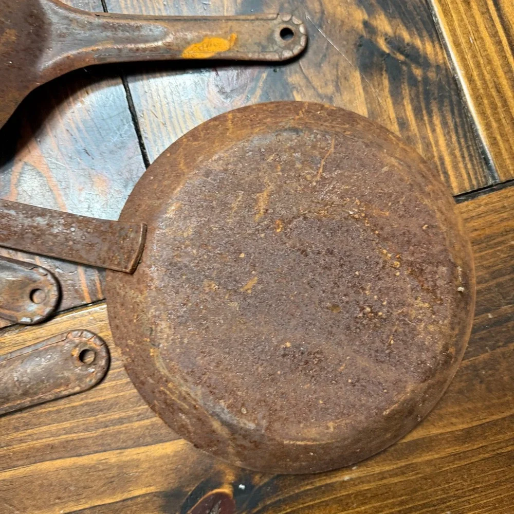 Vintage National Cold Handle Frying Pan Set 4 Cowboy Skillets Carbon Steel Rust